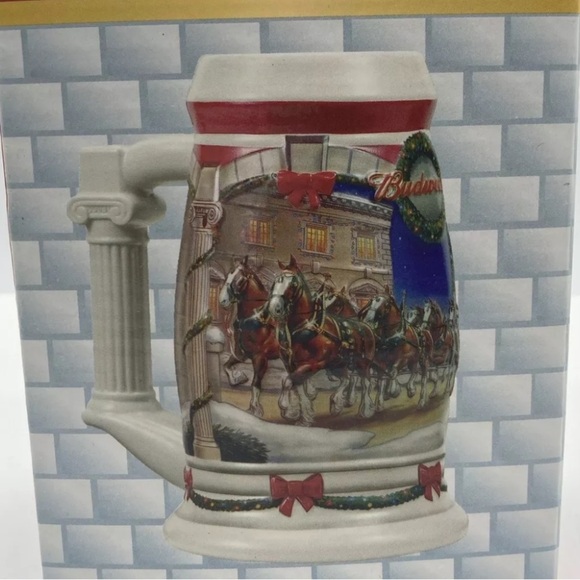 2001 Budweiser Clydesdale "Holiday at the Capitol" Christmas Stein - Picture 3 of 16